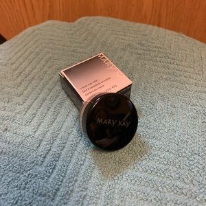 Mary Kay | NWB Beach Blonde Cream Eyeshadow